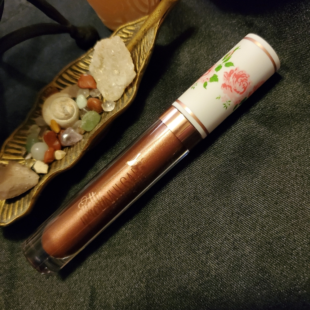 Pretty Vulgar Lipstick